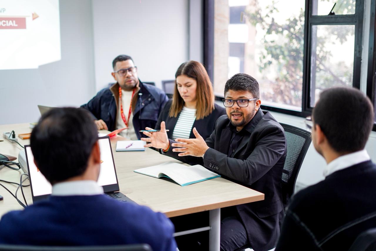 Caja de la Vivienda Popular comparte aprendizajes con Alcaldía de Cartagena