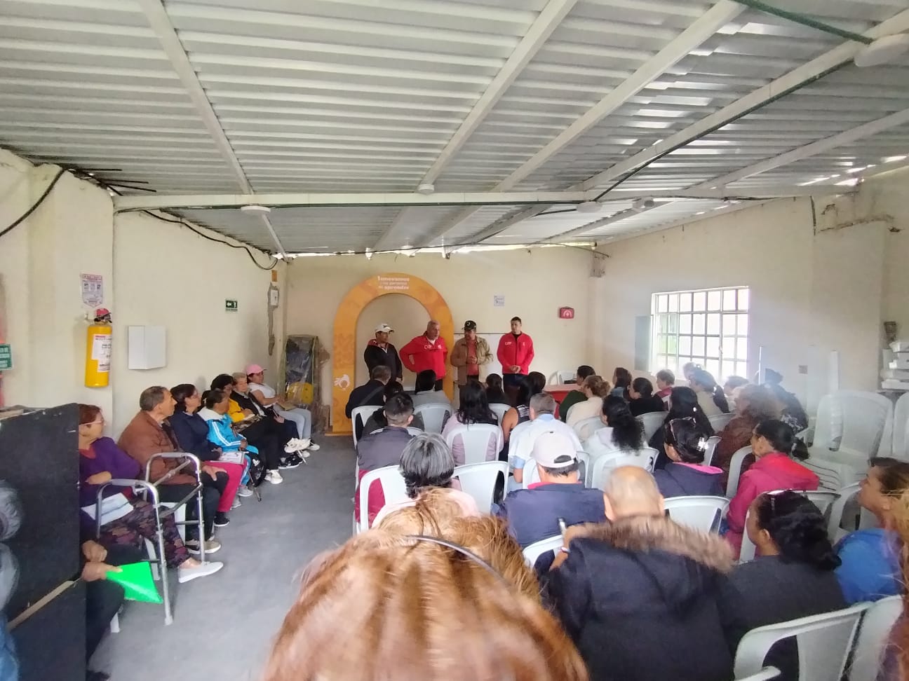 225 personas participaron en jornada de información sobre reconocimiento de vivienda en Villas de Kennedy