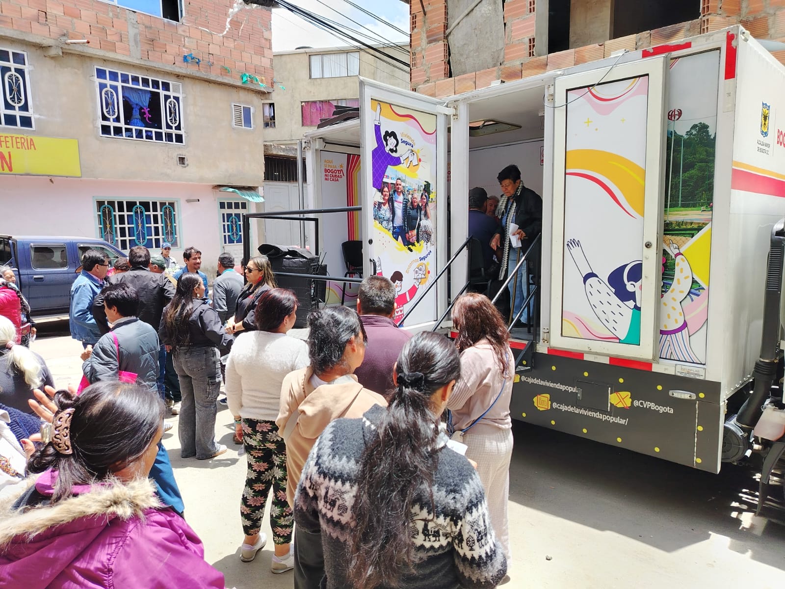 Legalización de predios como camino hacia la justicia social y la reconstrucción comunitaria 